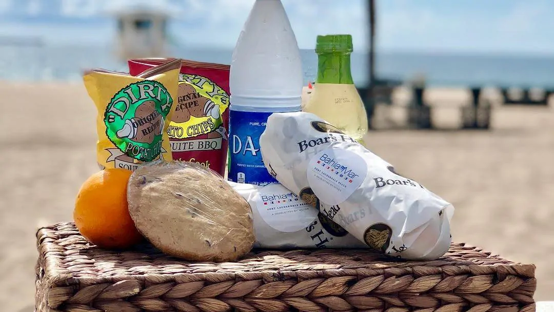 picnic basket from the market at bahia mar